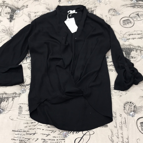 🎁 Pleione Faux Wrap Blouse - Picture 3 of 7